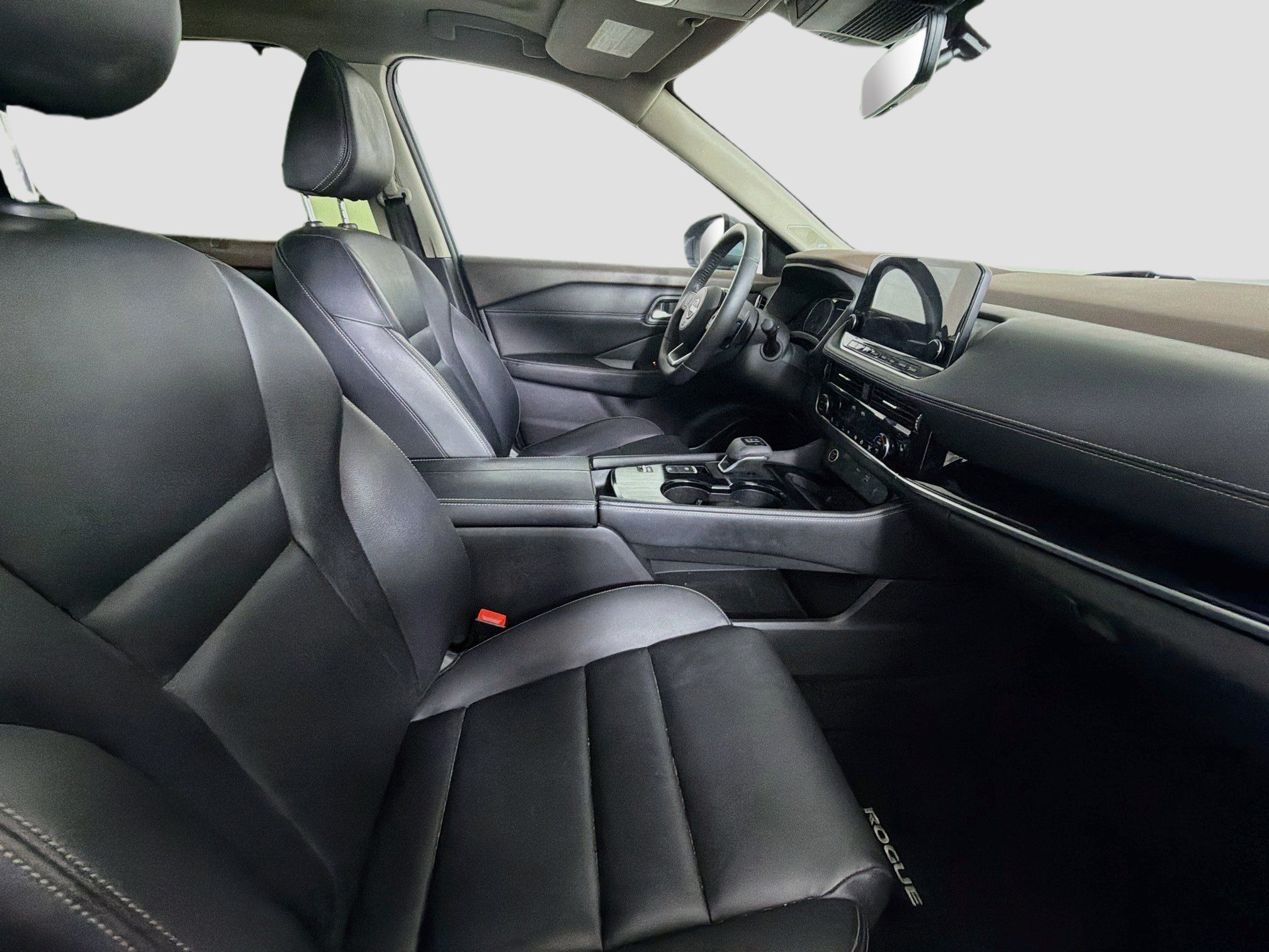 Used 2023 Nissan Rogue SL w/ SL Premium Package FWD image 30
