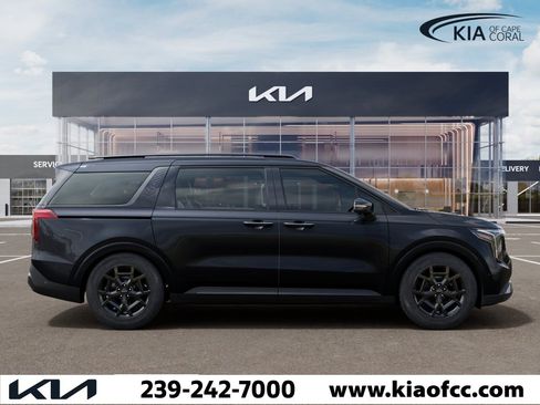 New 2026 Kia Carnival SX w/ SX Dark Edition Package FWD image 7