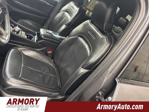 Used 2023 Jeep Grand Cherokee L Overland image 14