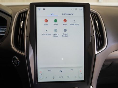 Used 2024 Ford Edge SEL image 19