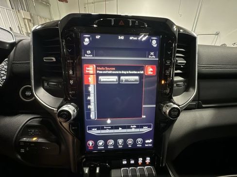 Used 2021 RAM 2500 Laramie w/ Night Edition AWD/4WD image 16