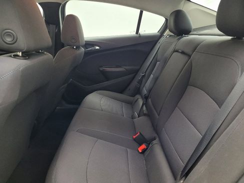 Used 2018 Chevrolet Cruze LT w/ LT Fleet Convenience Package FWD image 18