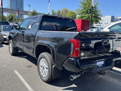 New 2025 Toyota Tacoma SR5 image 4