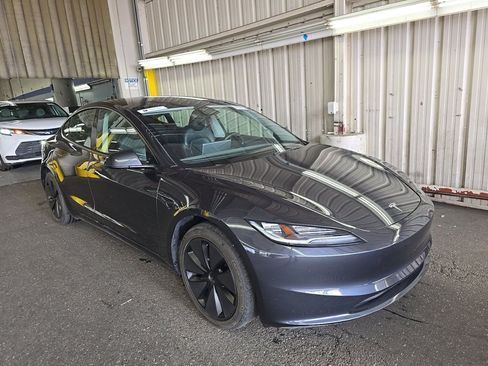 Used 2024 Tesla Model 3 Long Range RWD image 3