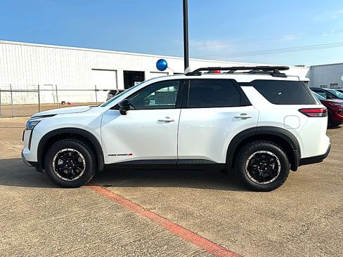 New 2026 Nissan Pathfinder Rock Creek AWD/4WD image 3