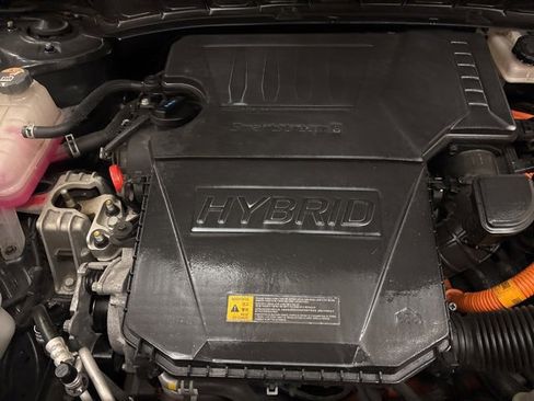 Certified 2024 Kia Niro EX Touring image 23