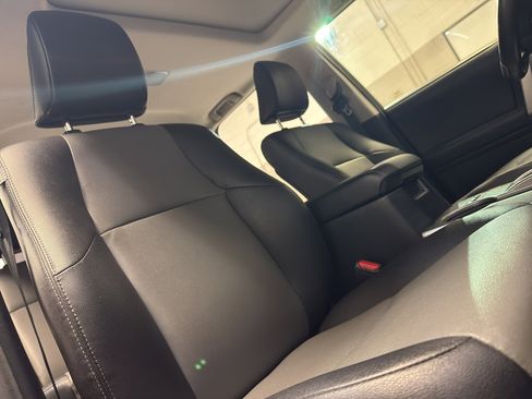 Used 2018 Toyota 4Runner SR5 Premium image 23