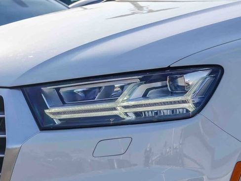 Used 2017 Audi Q7 3.0T Premium Plus image 8