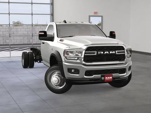 New 2023 RAM 5500 Tradesman RWD image 8