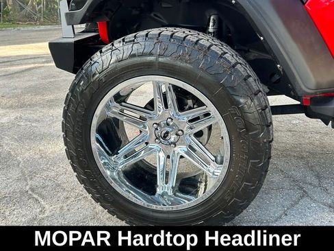 Used 2022 Jeep Wrangler Unlimited Sport image 25