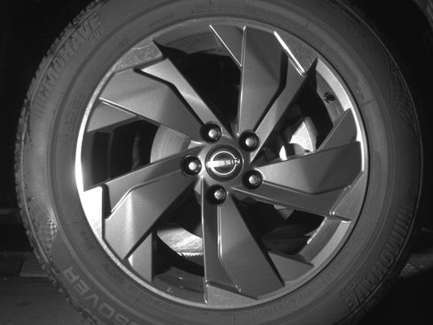 Used 2025 Nissan Rogue SV image 13