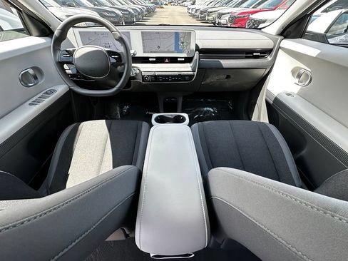 Used 2024 Hyundai Ioniq 5 SEL RWD image 16