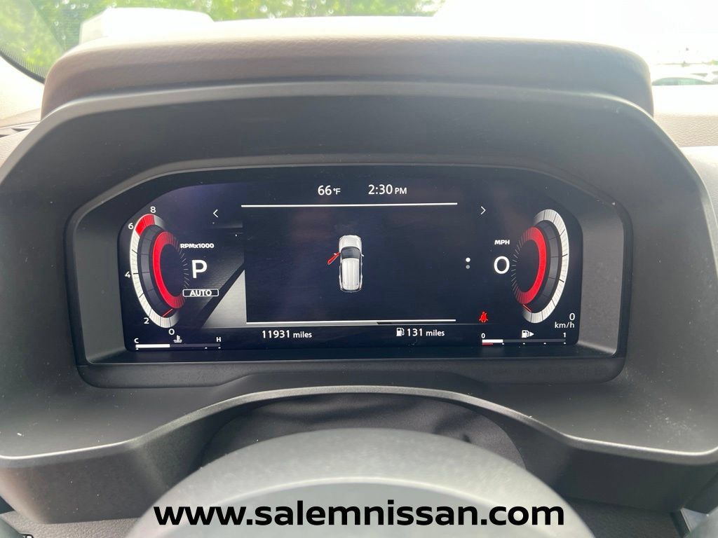Used 2023 Nissan Rogue Platinum AWD/4WD image 14