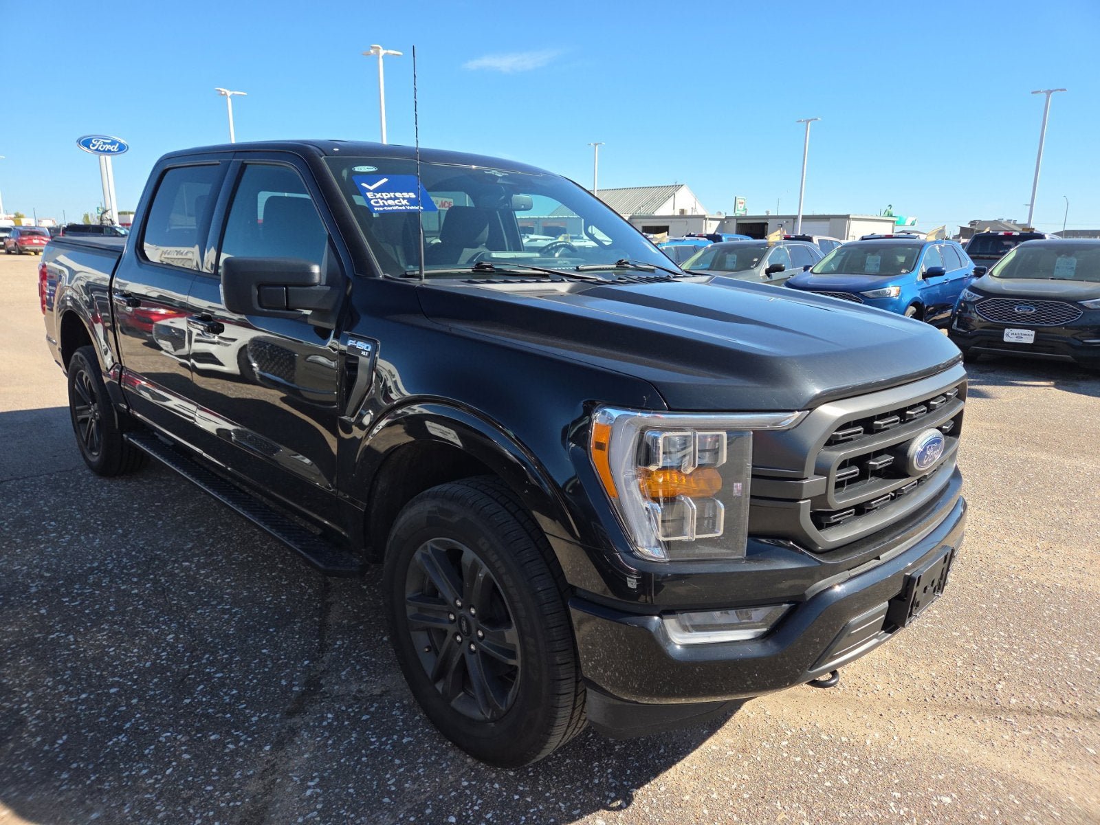 Used 2023 Ford F150 XLT AWD/4WD image 10