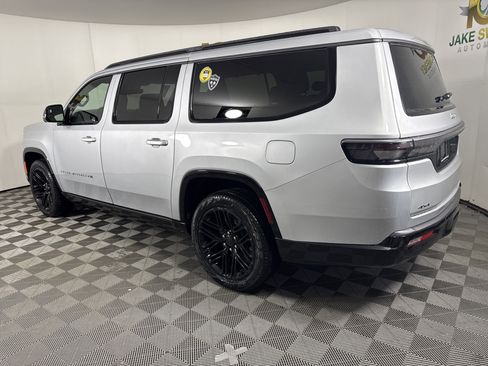 New 2026 Jeep Grand Wagoneer L Limited AWD/4WD image 6