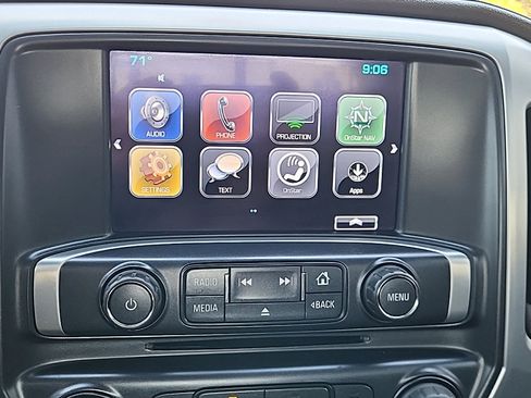 Used 2018 GMC Sierra 2500 SLE w/ SLE Fleet Convenience Package AWD/4WD image 23