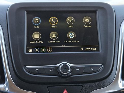 Used 2019 Chevrolet Equinox LT w/ Driver Convenience Package image 10