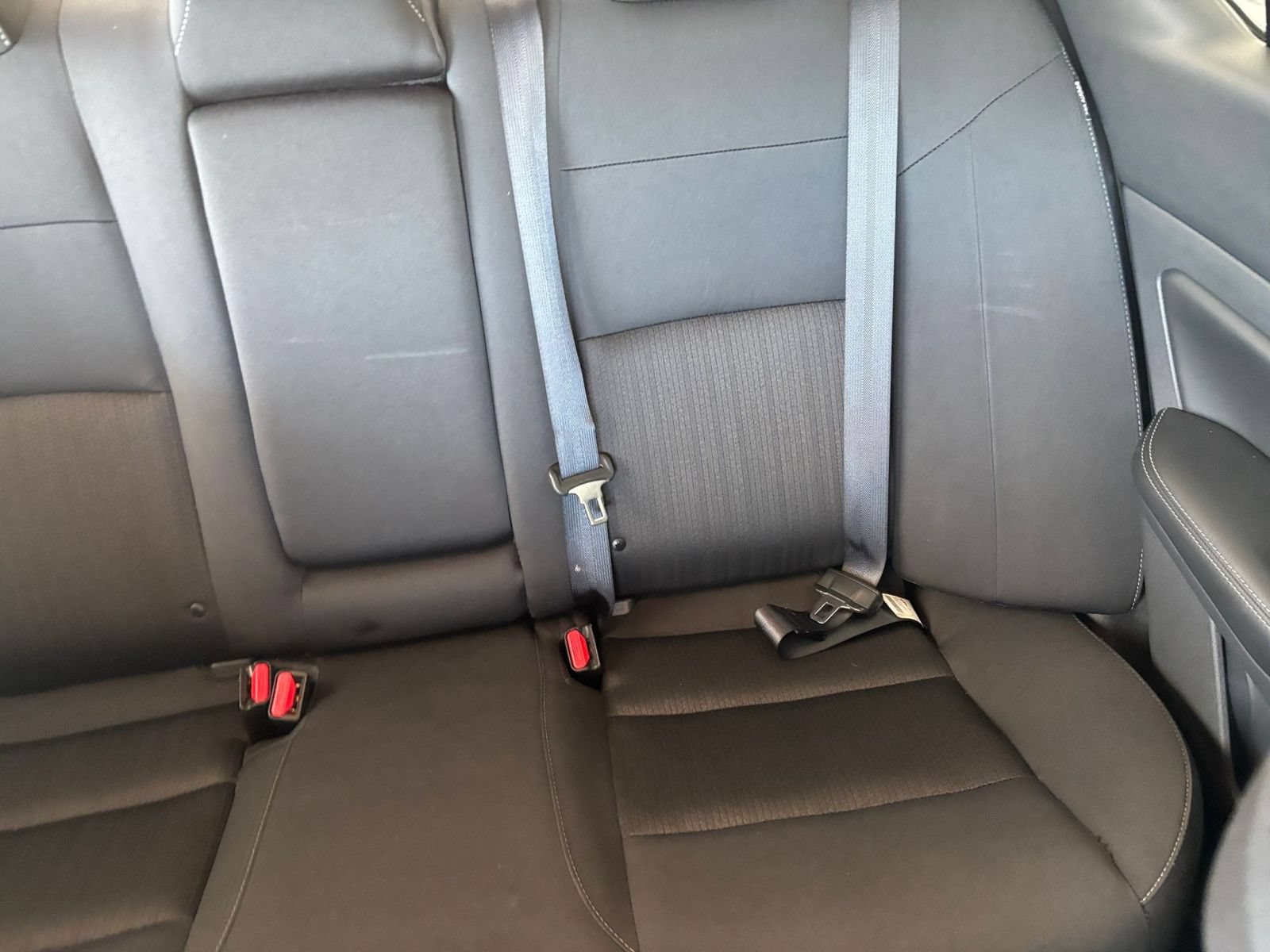 Used 2025 Nissan Altima 2.5 SV FWD image 36