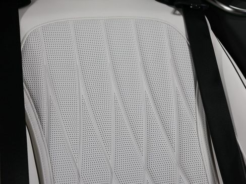 Used 2025 Mercedes-Benz S 63 AMG S w/ Rear Seat Package image 30