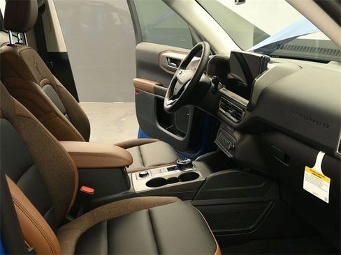 New 2025 Ford Bronco Sport Outer Banks image 16