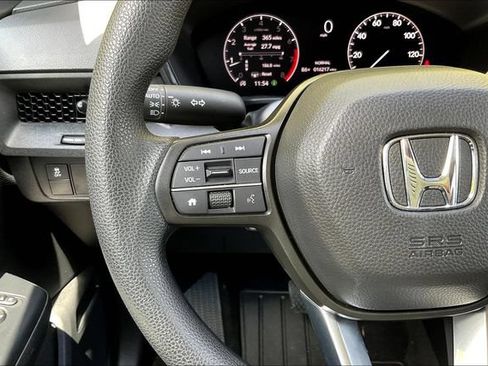 Used 2025 Honda CR-V EX image 13