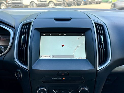 Used 2017 Ford Edge SEL w/ Equipment Group 201A AWD/4WD image 21