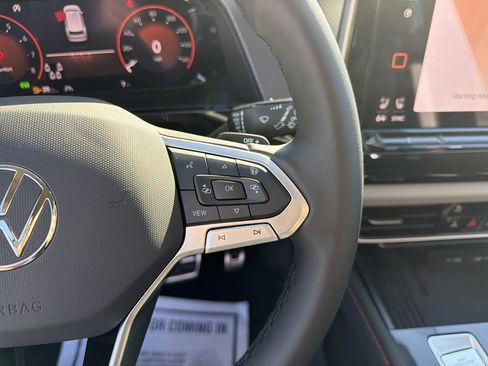 New 2026 Volkswagen Atlas Peak Edition AWD/4WD image 24