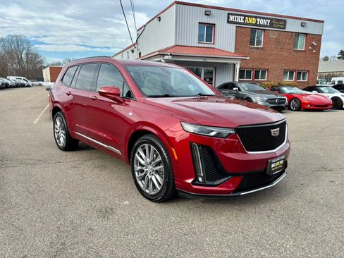 Used 2020 Cadillac XT6 Sport image 3