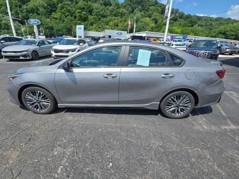 Used 2024 Kia Forte GT-Line FWD image 4