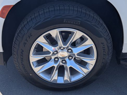 Used 2024 Chevrolet Tahoe Premier w/ Premium Package AWD/4WD image 7