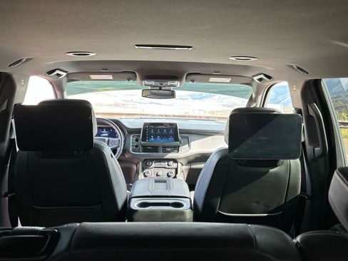 Used 2023 Chevrolet Suburban RST w/ Luxury Package image 12