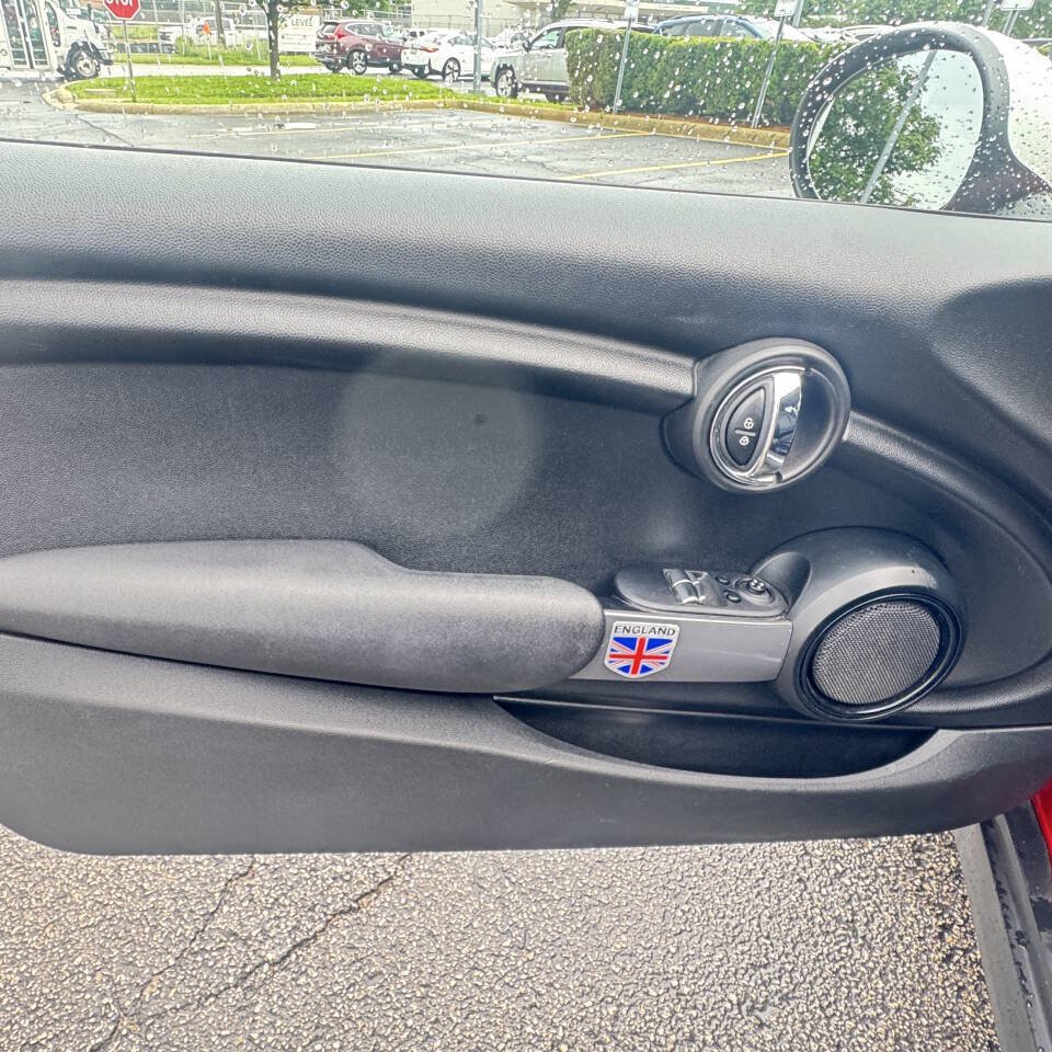 Used 2014 MINI Cooper 2-Door Hardtop FWD image 17