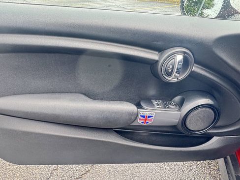 Used 2014 MINI Cooper 2-Door Hardtop FWD image 17