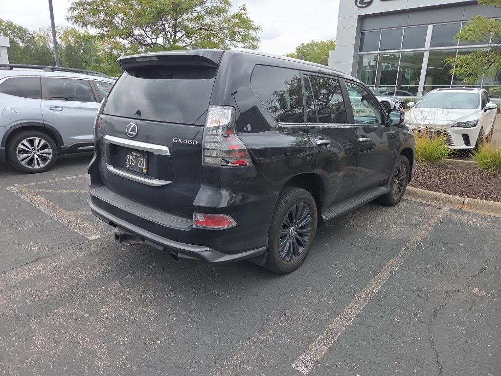 Used 2023 Lexus GX 460 Premium w/ Accessory Package AWD/4WD image 12