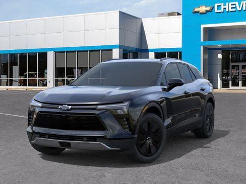 New 2026 Chevrolet Blazer EV LT image 6
