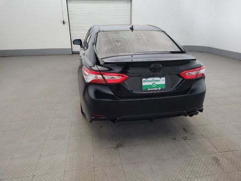 Used 2020 Toyota Camry SE image 6