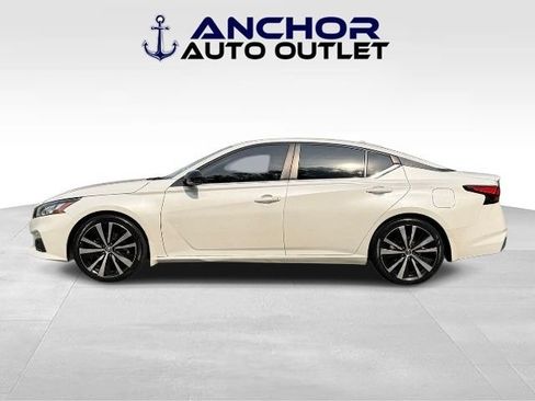 Used 2019 Nissan Altima 2.5 SR w/ SR Premium Package FWD image 5