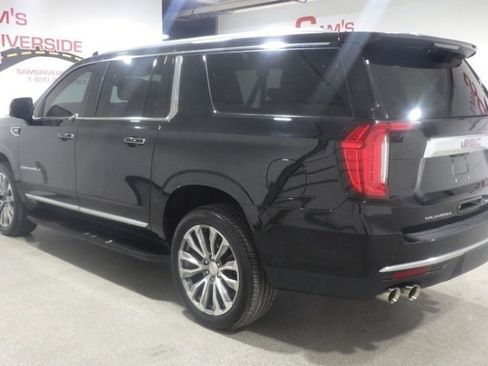 Used 2021 GMC Yukon XL Denali w/ Advanced Technology Package AWD/4WD image 2