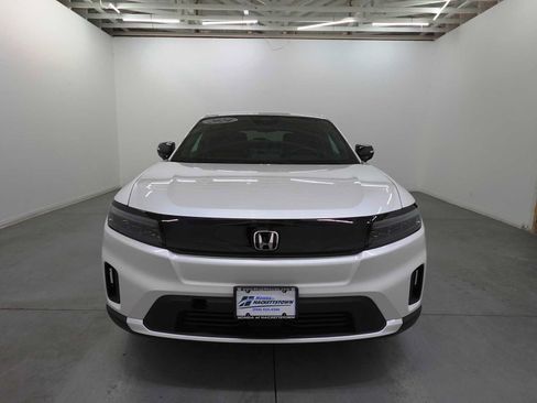 Used 2024 Honda Prologue EX image 2