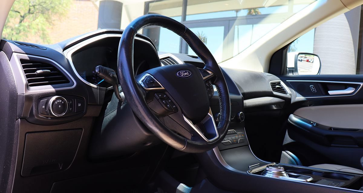 Used 2020 Ford Edge SEL AWD/4WD image 40