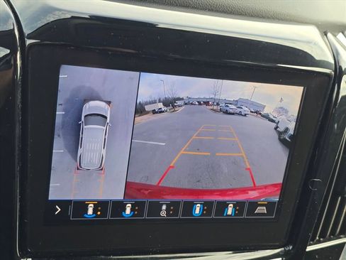 Used 2020 Chevrolet Traverse Premier image 17