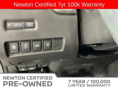 Used 2024 Nissan Murano SL FWD image 37