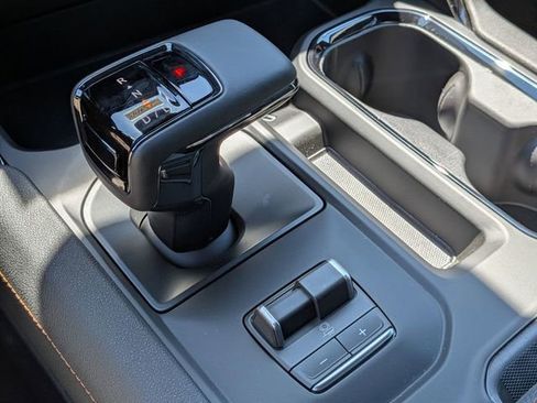 New 2026 GMC Sierra 1500 AT4 w/ AT4 Premium Package AWD/4WD image 18