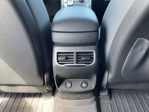 Used 2023 Hyundai Santa Fe SEL AWD/4WD image 15