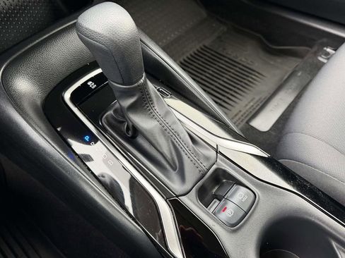 Certified 2022 Toyota Corolla LE FWD image 6