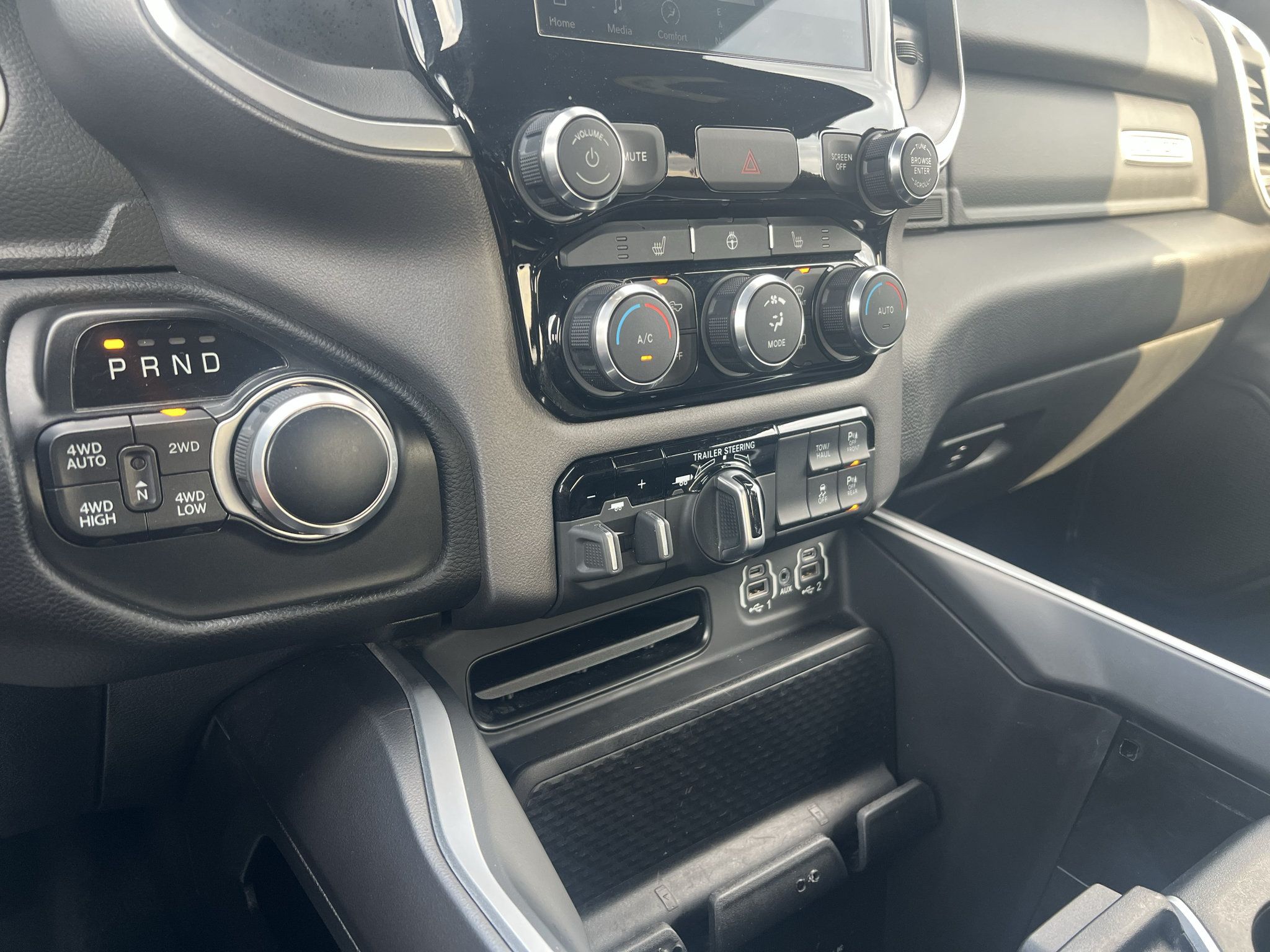 Used 2022 RAM 1500 Big Horn AWD/4WD image 29