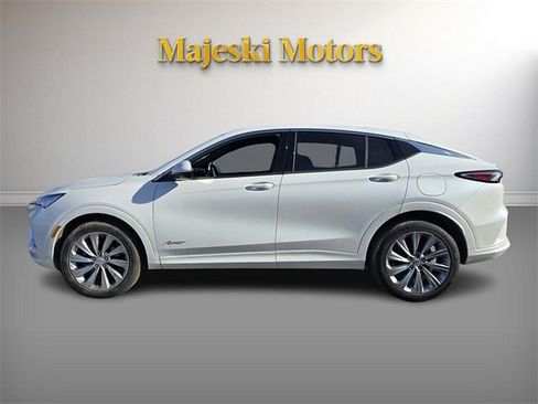 Used 2024 Buick Envista Avenir image 4