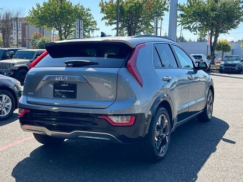 Certified 2023 Kia Niro Wind w/ Wind Preserve Package FWD image 5