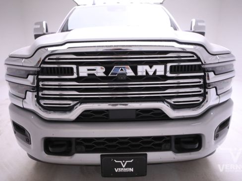 New 2026 RAM 3500 Laramie w/ Towing Technology Group image 8