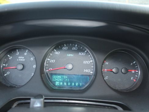 Used 2006 Chevrolet Monte Carlo LS FWD image 16
